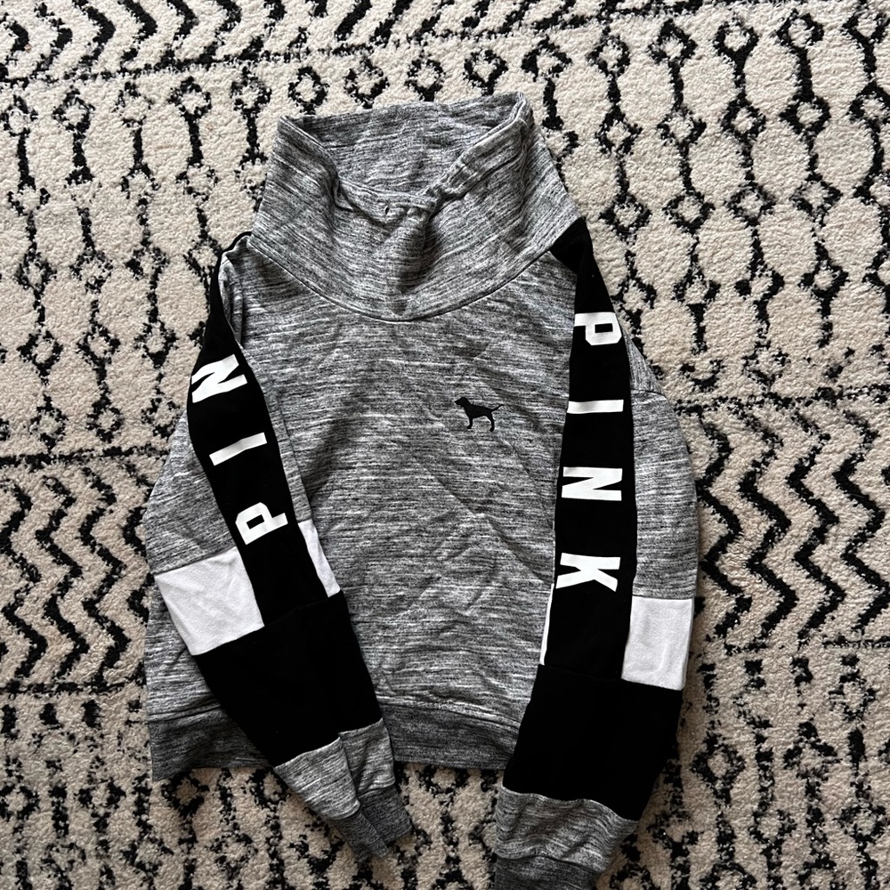 PINK Victoria's Secret Gray and Black Men's Sweater